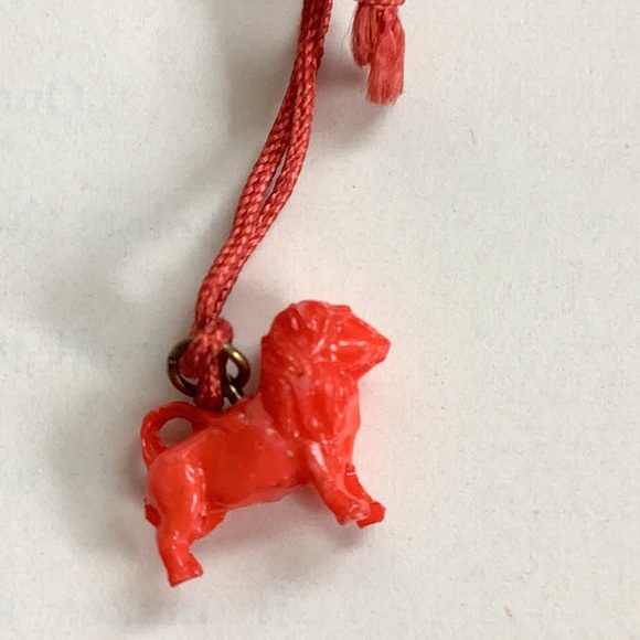 VINTAGE 1940’s CRACKER JACK CELLULOID PRIZES,SET 3. 1 Ram 1 Chili Pepper 1 Bird - Picture 2 of 9